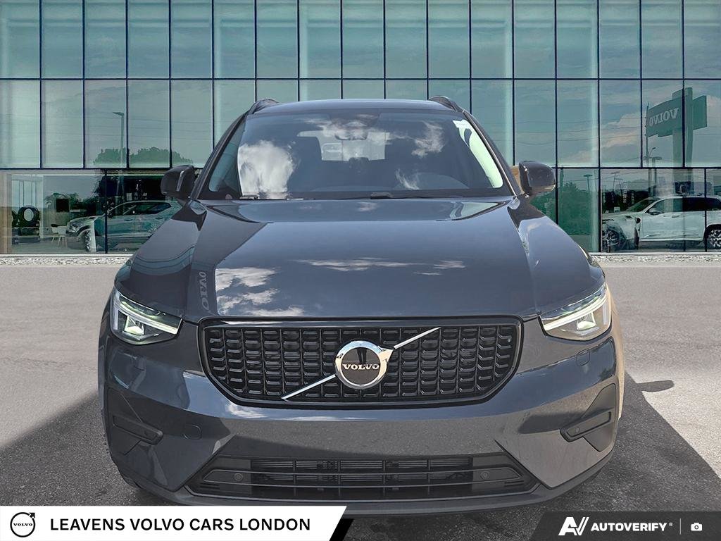 2026 Volvo XC40 CORE DARK THEME-1