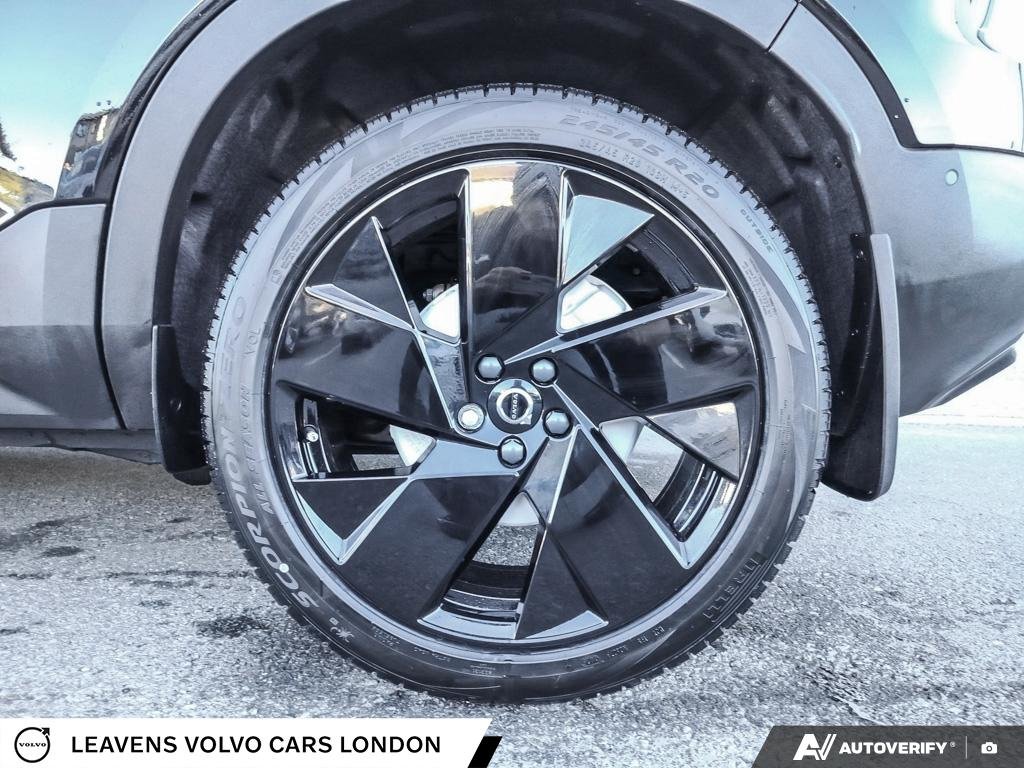 2026 Volvo XC40 ULTRA BLACK EDITION-5