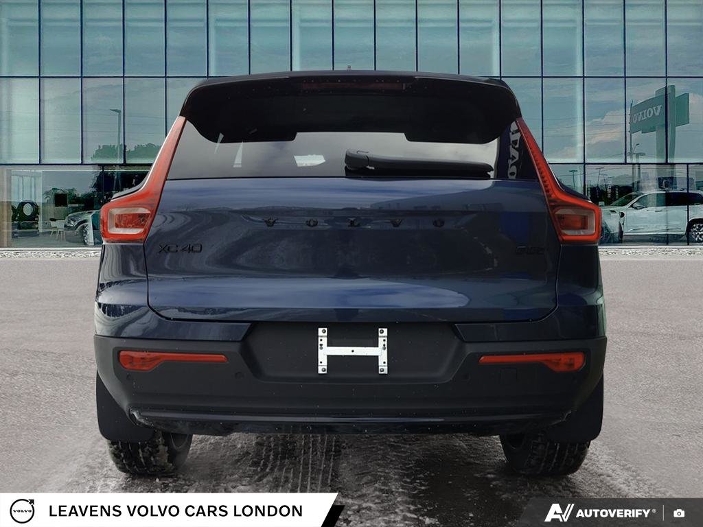 2026 Volvo XC40 ULTRA BLACK EDITION-4