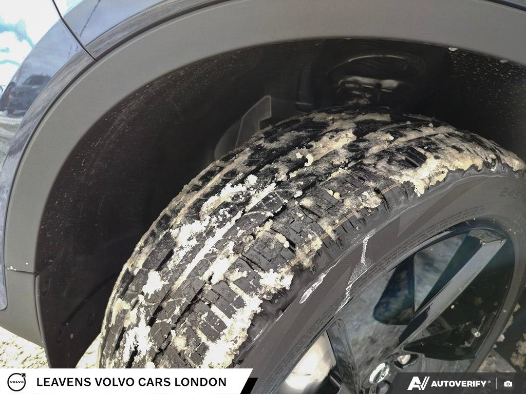 2026 Volvo XC40 ULTRA BLACK EDITION-6