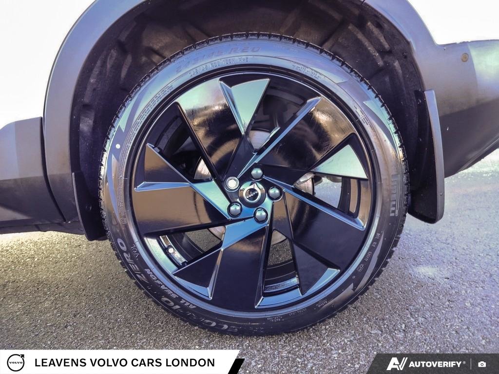 2026 Volvo XC40 ULTRA BLACK EDITION-5