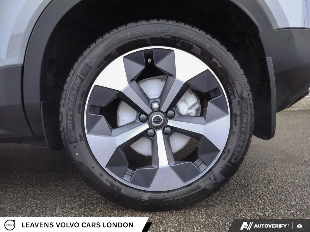 2026 Volvo XC40 PLUS DARK THEME-5