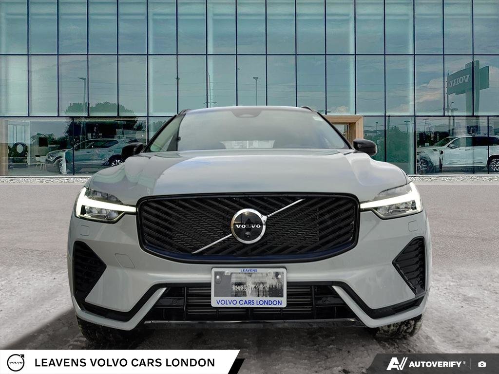 2026 Volvo XC60 PLUG-IN HYBRID ULTRA DARK THEME-1