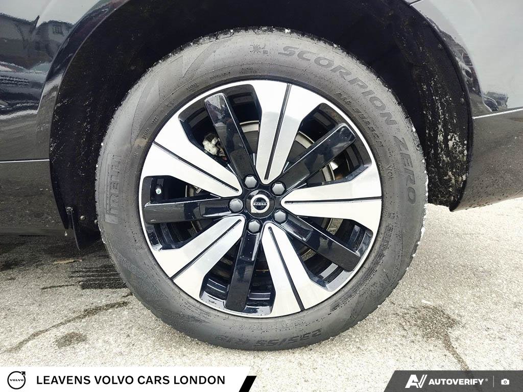 2024 Volvo XC60 RECHARGE CORE DARK THEME-5