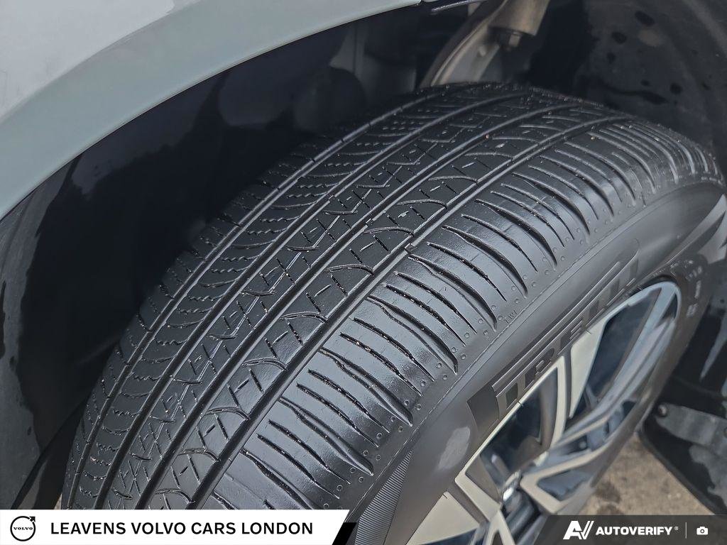 2025 Volvo XC60 PLUS DARK THEME-6