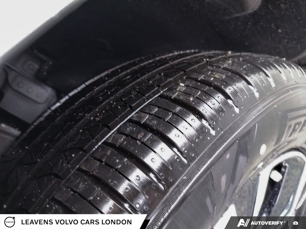 2026 Volvo XC60 CORE DARK THEME-6