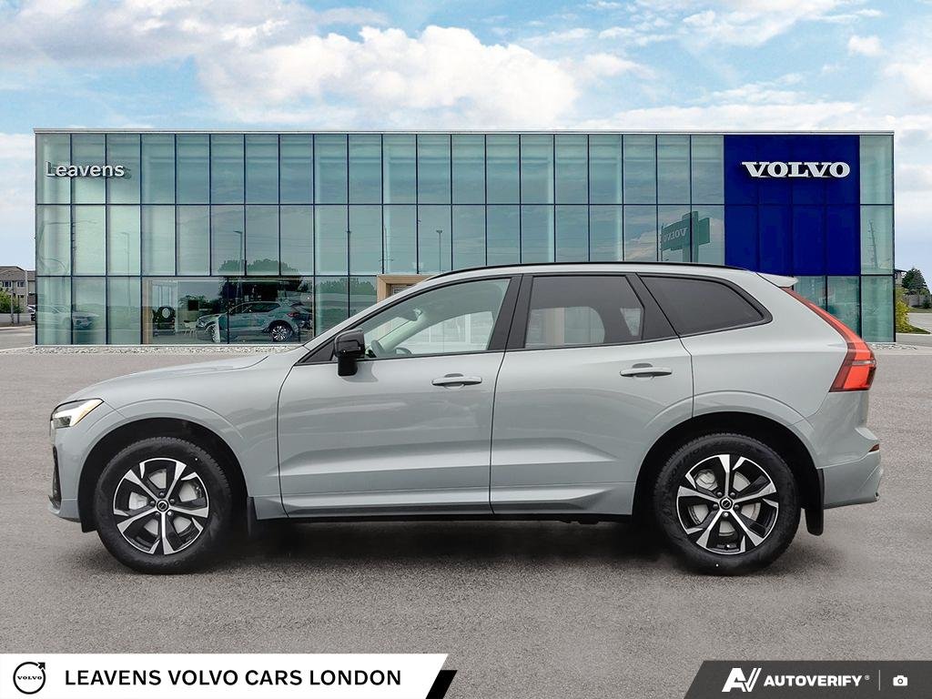 2026 Volvo XC60 CORE DARK THEME-2