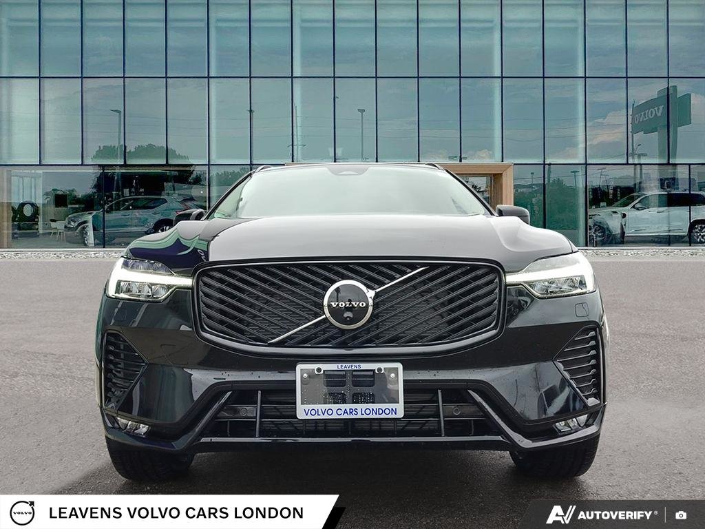 2026 Volvo XC60 PLUS DARK THEME-1