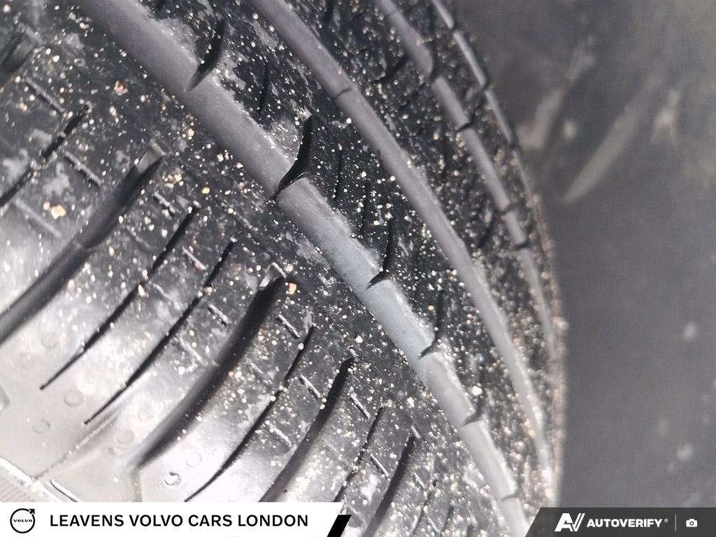 2022 Volvo XC90 MOMENTUM-6