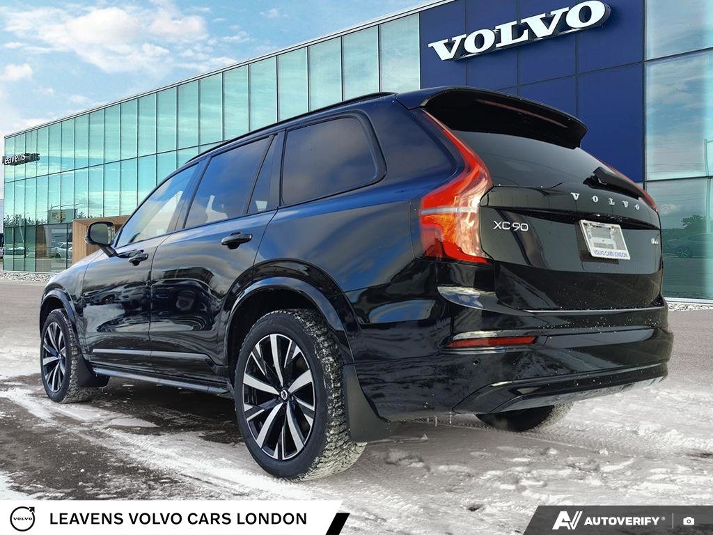 2026 Volvo XC90 ULTRA DARK THEME-3