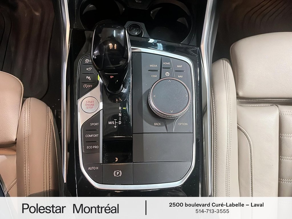 BMW 3 Series 330i xDrive 2019 à Laval, Québec - 16 - w1024h768px