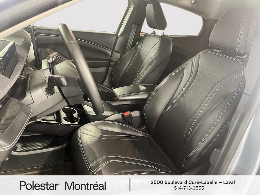 2022 Ford Mustang Mach-E Premium in Laval, Quebec - 10 - w1024h768px