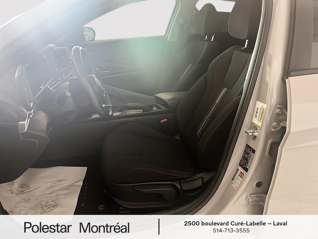 2022 Hyundai Elantra Preferred in Laval, Quebec - 19 - w1024h768px