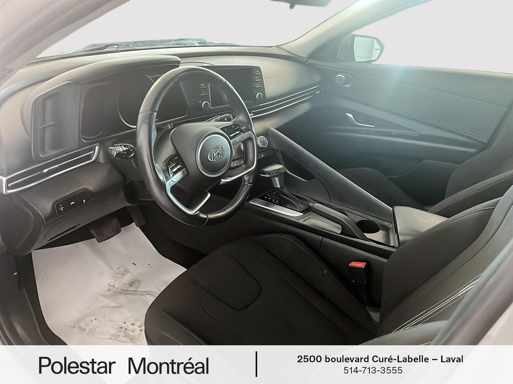 2022 Hyundai Elantra Preferred in Laval, Quebec - 8 - w1024h768px