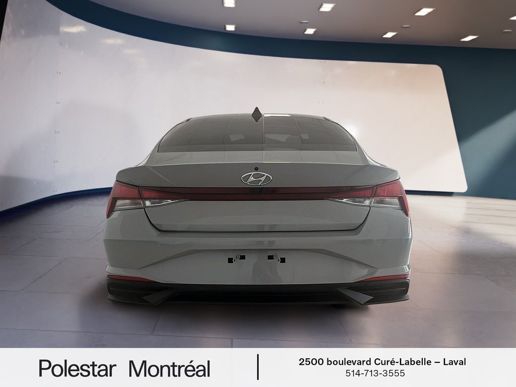2022 Hyundai Elantra Preferred in Laval, Quebec - 6 - w1024h768px