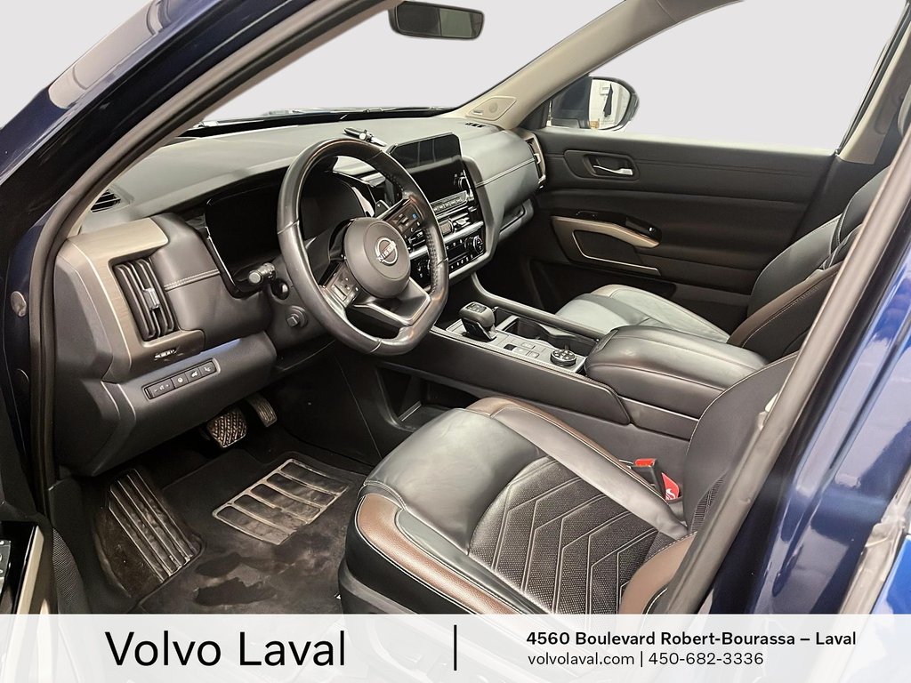 Nissan Pathfinder Platinum 2023-6