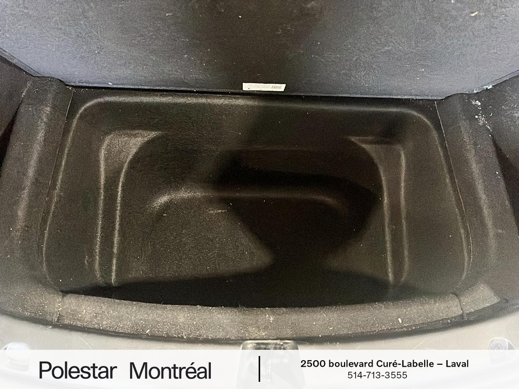 2023 Tesla Model Y BASE in Laval, Quebec - 15 - w1024h768px