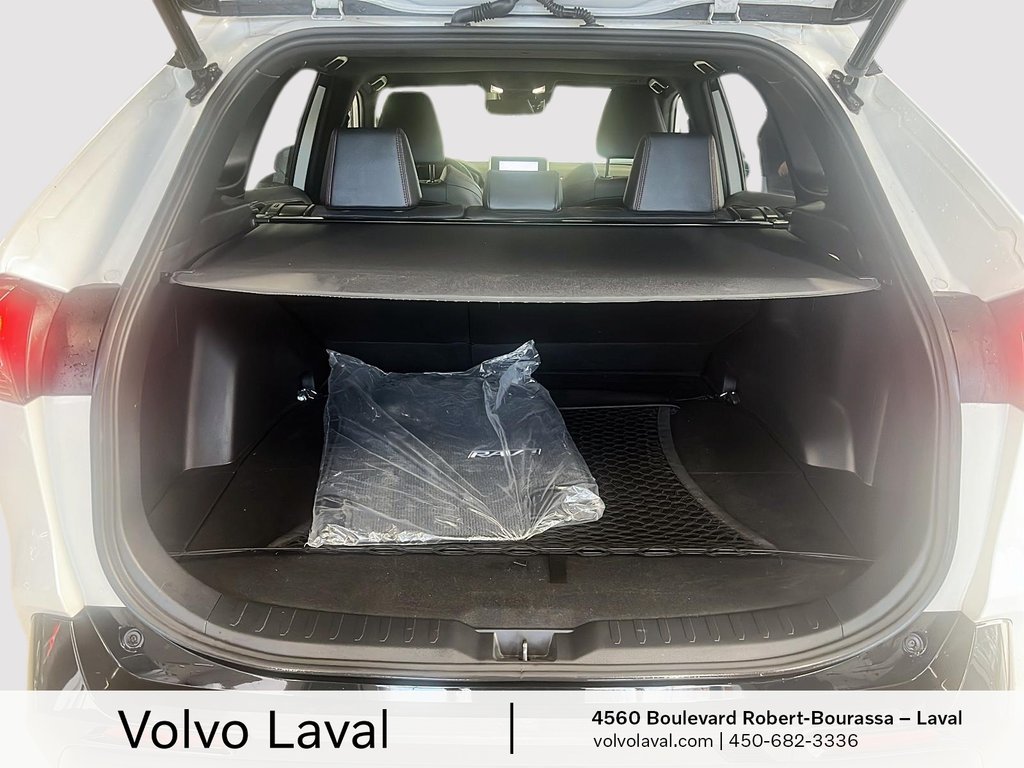 2023 Toyota RAV4 Prime XSE in Laval, Quebec - 17 - w1024h768px
