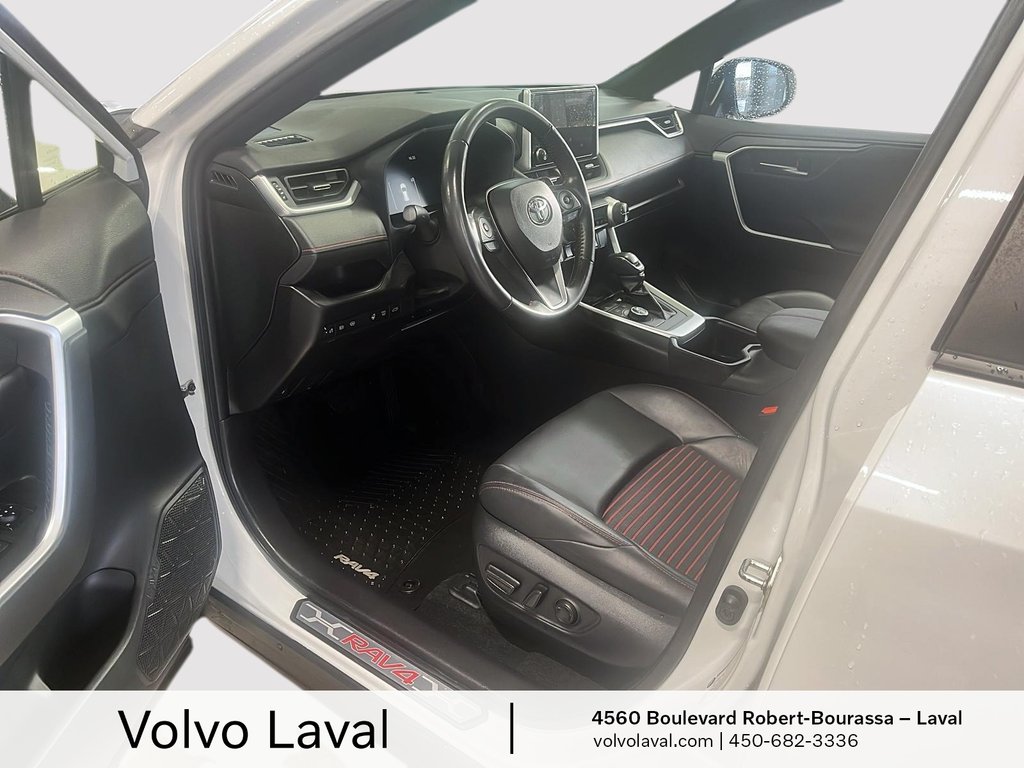 2023 Toyota RAV4 Prime XSE in Laval, Quebec - 8 - w1024h768px