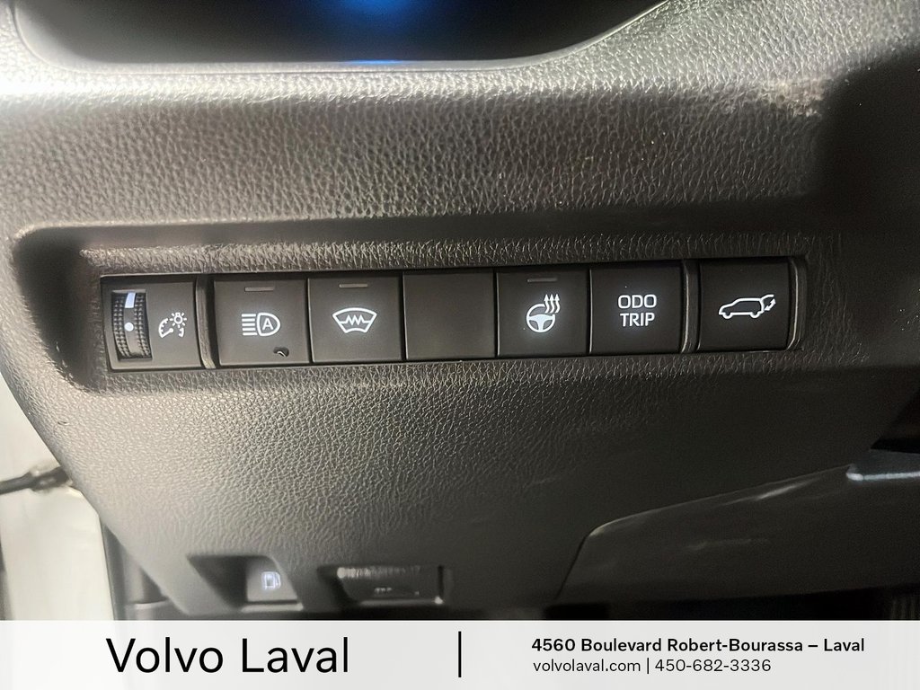2023 Toyota RAV4 Prime XSE in Laval, Quebec - 20 - w1024h768px