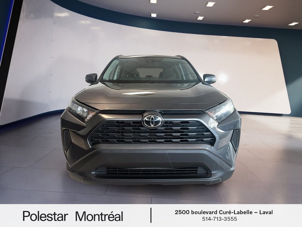 Toyota RAV4 LE 2021 à Laval, Québec - 2 - w1024h768px