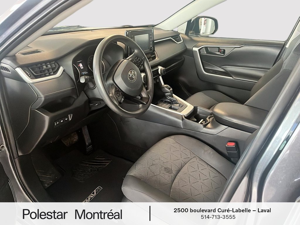 Toyota RAV4 LE 2021 à Laval, Québec - 9 - w1024h768px