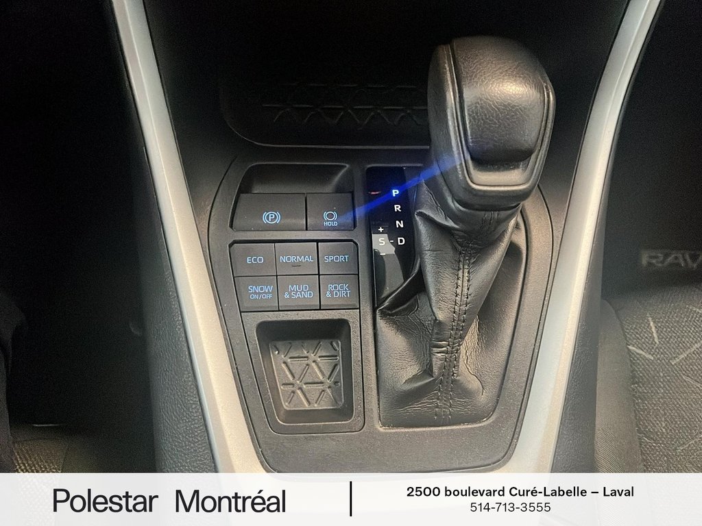 Toyota RAV4 LE 2021 à Laval, Québec - 17 - w1024h768px