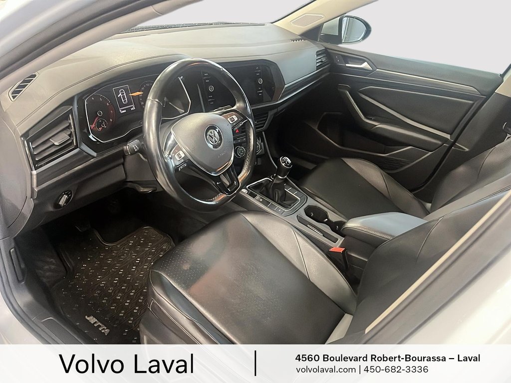 Volkswagen Jetta Highline 2019-7