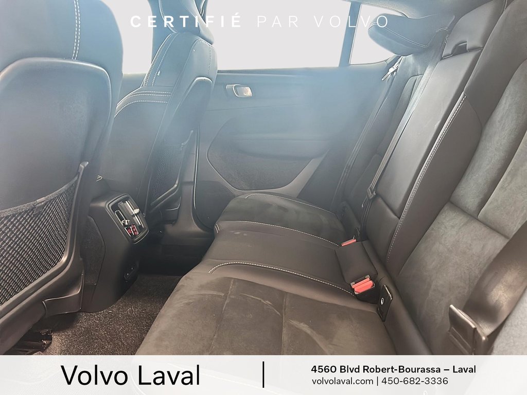Volvo C40 Recharge Pure Electric Plus 2023 à Laval, Québec - 10 - w1024h768px