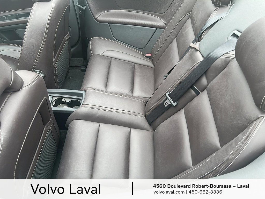 Volvo C70 T5 Premier Plus 2013 à Laval, Québec - 9 - w1024h768px