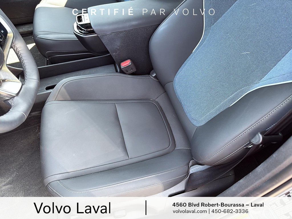 Volvo EX30 Ultra 2025 à Laval, Québec - 5 - w1024h768px