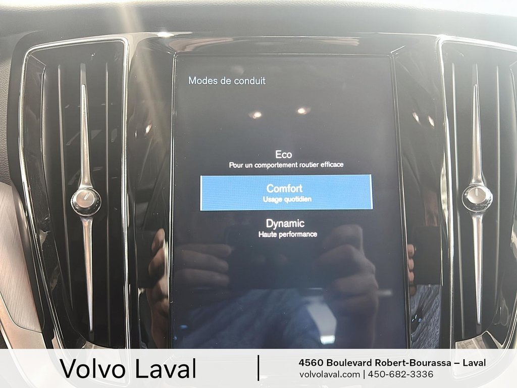 2019 Volvo S60 Momentum in Laval, Quebec - 10 - w1024h768px