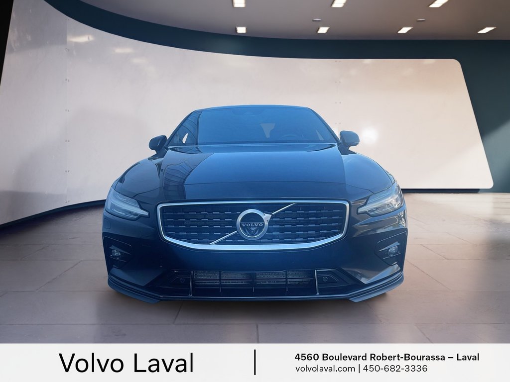 2019 Volvo S60 R-Design in Laval, Quebec - 2 - w1024h768px