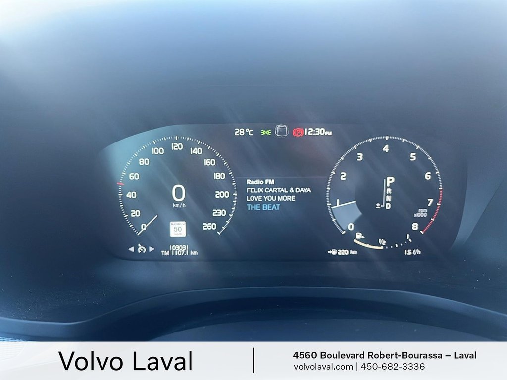 2019 Volvo S60 R-Design in Laval, Quebec - 12 - w1024h768px