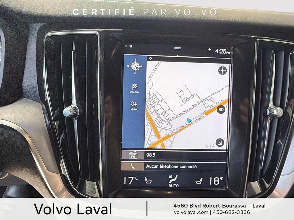 2020 Volvo V60 Cross Country in Laval, Quebec - 16 - w1024h768px