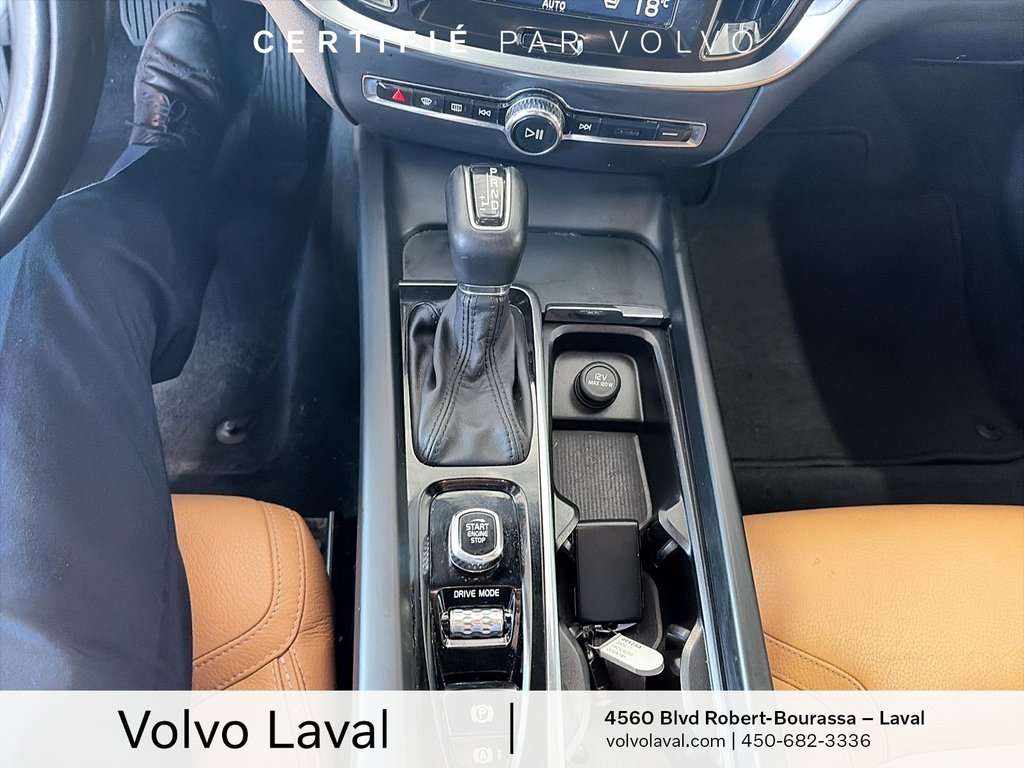 2020 Volvo V60 Cross Country in Laval, Quebec - 12 - w1024h768px