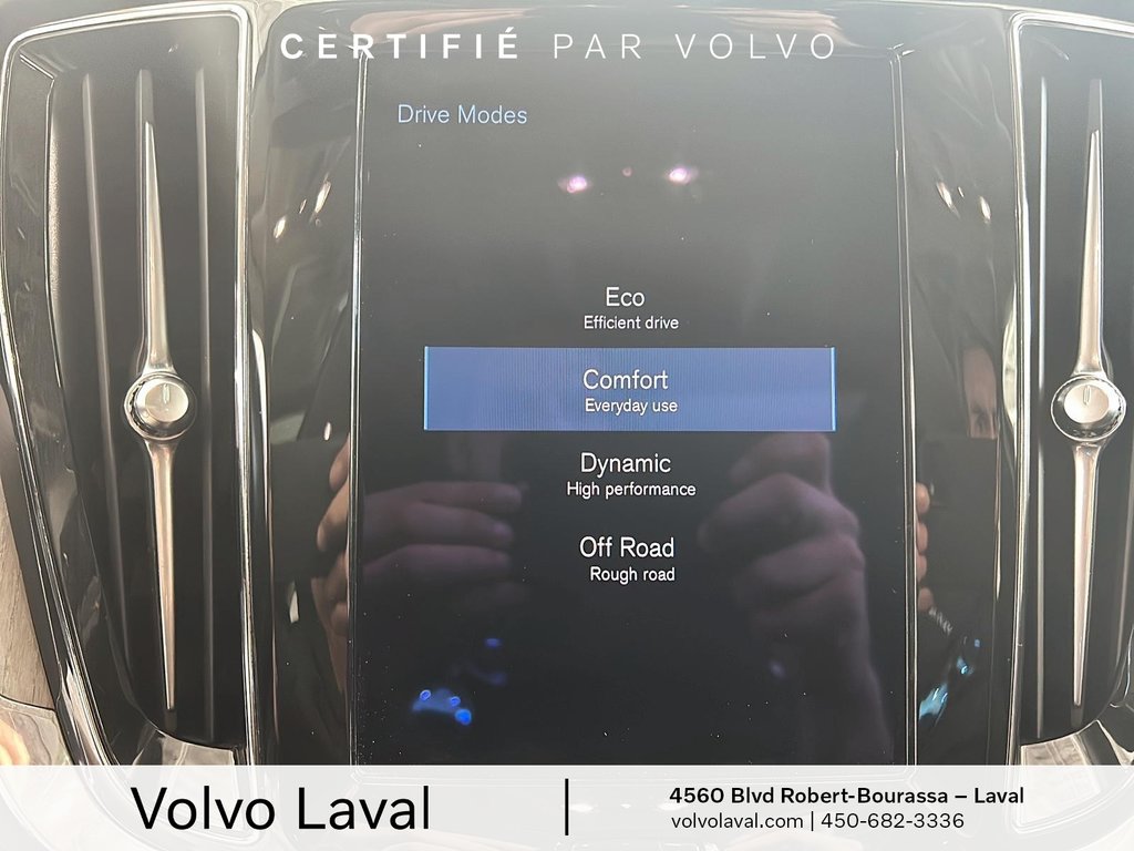 Volvo V60 Cross Country BASE 2021 à Laval, Québec - 16 - w1024h768px
