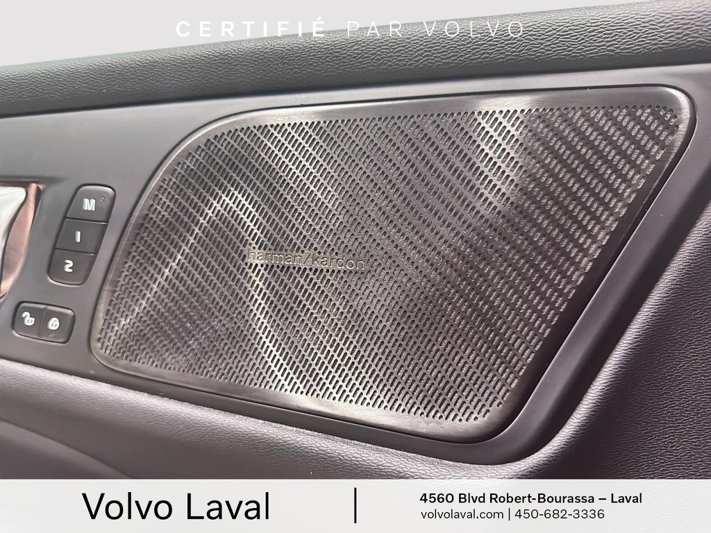 2024 Volvo V60 Cross Country Ultimate in Laval, Quebec - 17 - w1024h768px