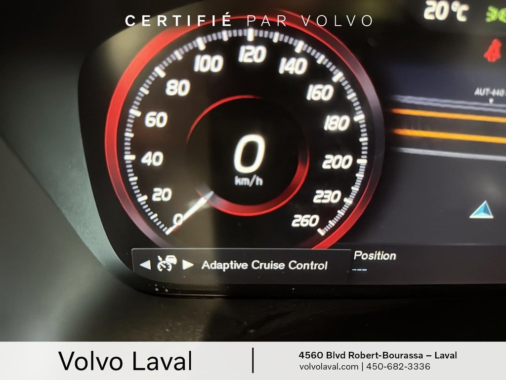 Volvo V60 R-Design 2020 à Laval, Québec - 14 - w1024h768px