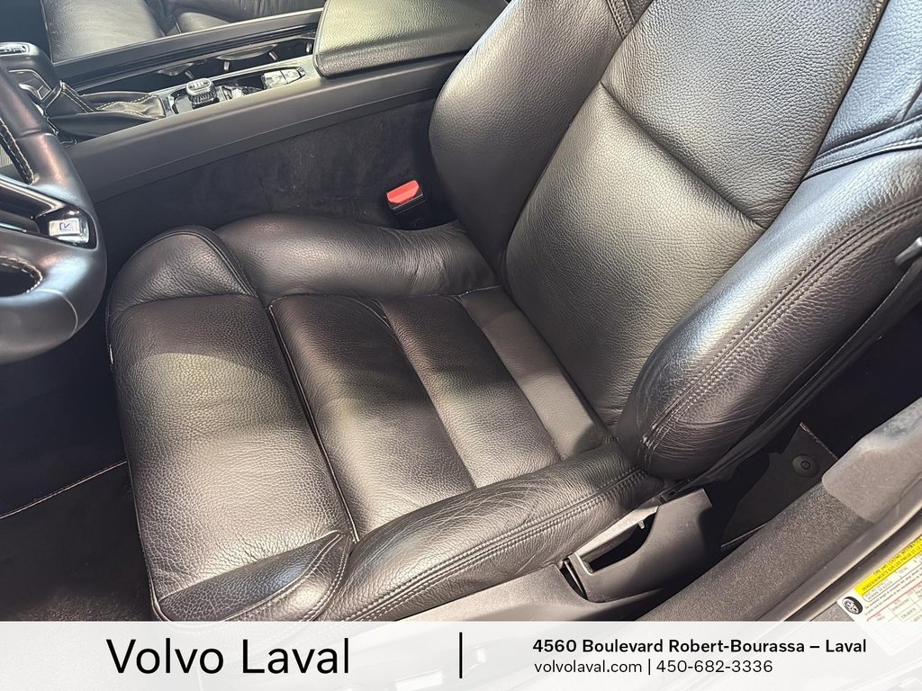 Volvo V60 R-Design 2020 à Laval, Québec - 8 - w1024h768px
