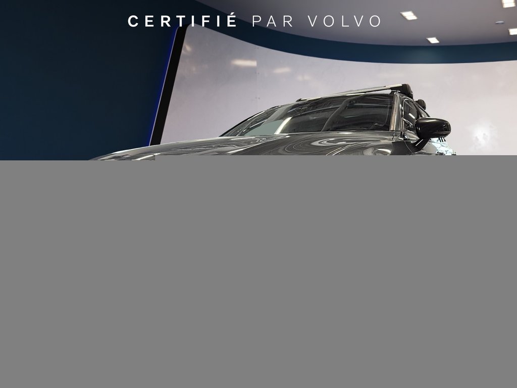 Volvo V60 R-Design 2020 à Laval, Québec - 1 - w1024h768px