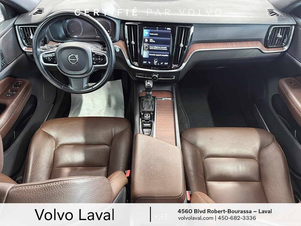 2021 Volvo V60 Momentum in Laval, Quebec - 12 - w1024h768px