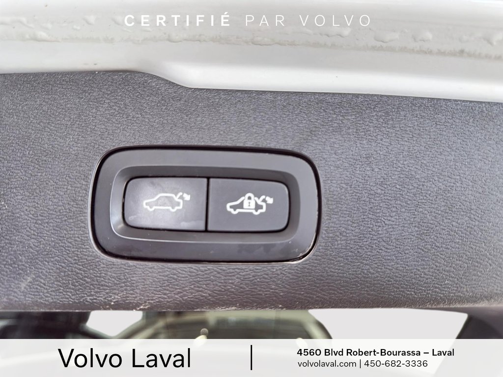 2021 Volvo V60 Momentum in Laval, Quebec - 21 - w1024h768px