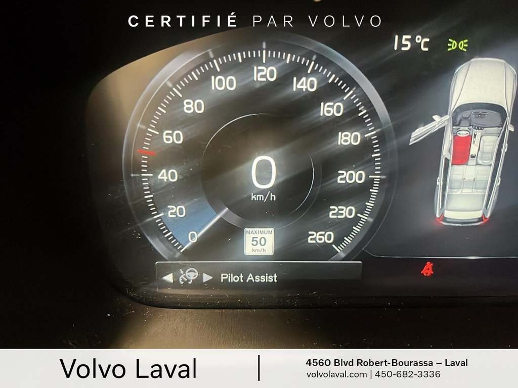 Volvo V60 R-Design 2022 à Brossard, Québec - 12 - w1024h768px