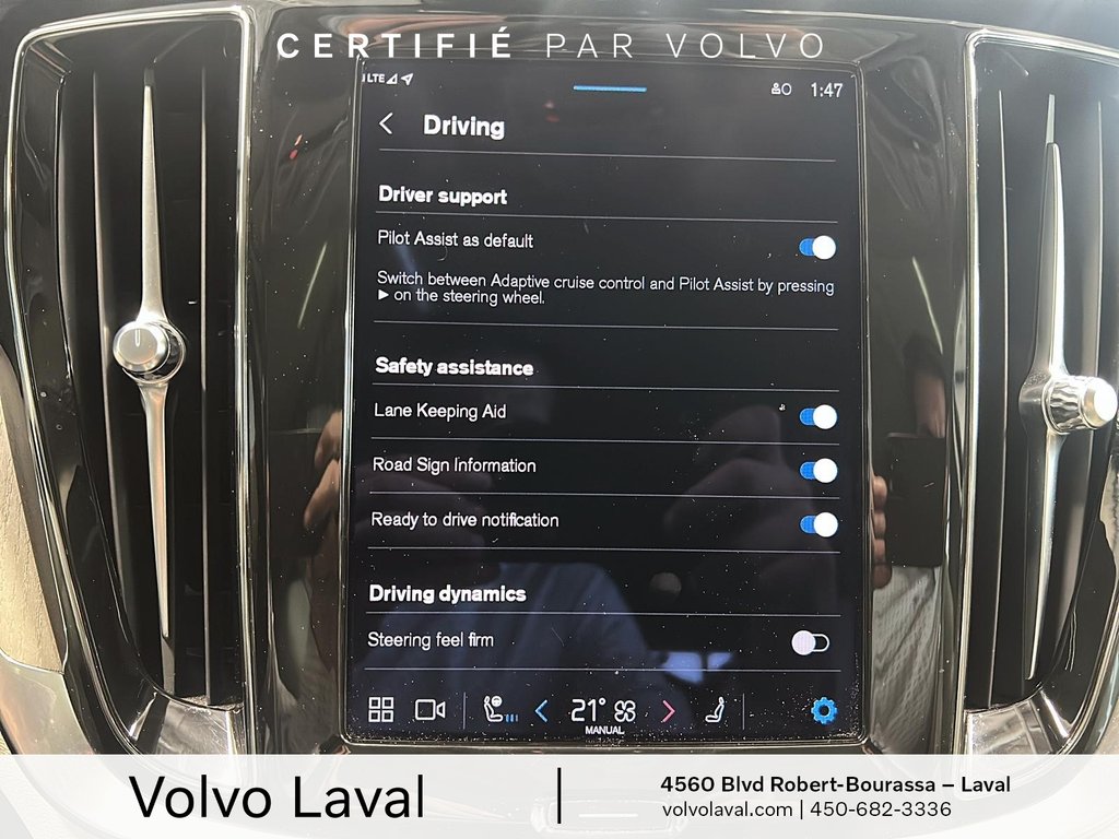 2023 Volvo V60 Ultimate Dark Theme in Laval, Quebec - 16 - w1024h768px