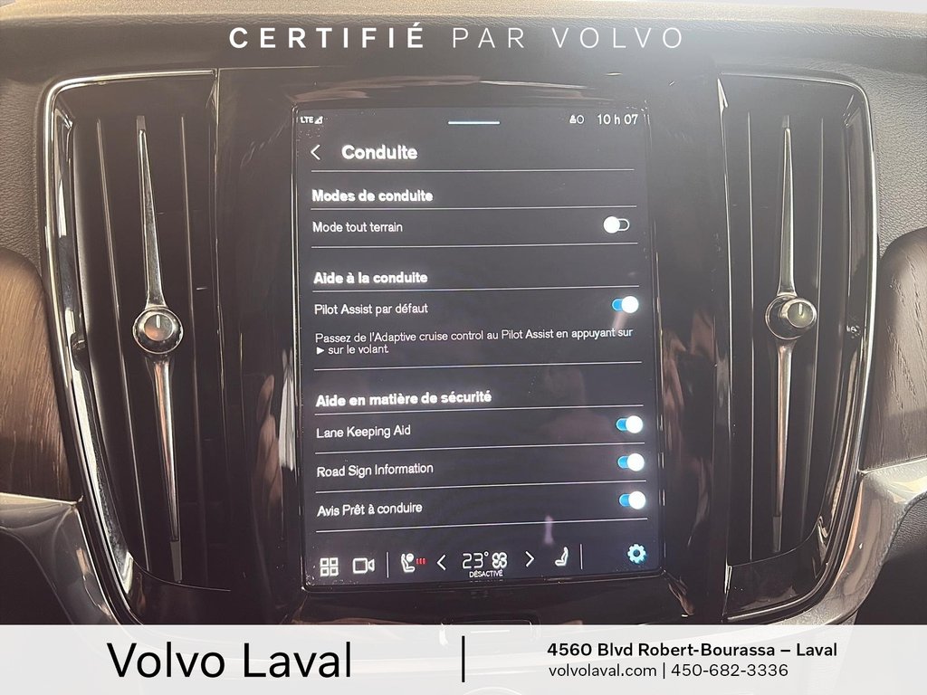 Volvo V90 Cross Country Plus 2023 à Laval, Québec - 13 - w1024h768px