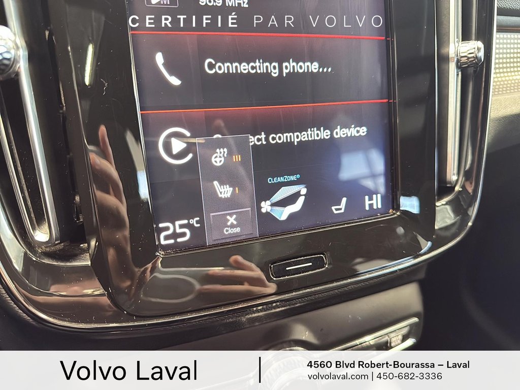Volvo XC40 R-Design 2019 à Brossard, Québec - 15 - w1024h768px