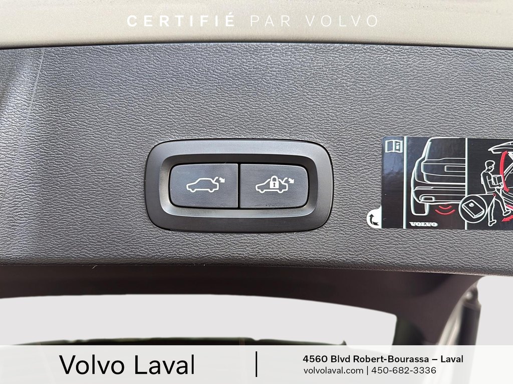 Volvo XC40 R-Design 2019 à Brossard, Québec - 22 - w1024h768px