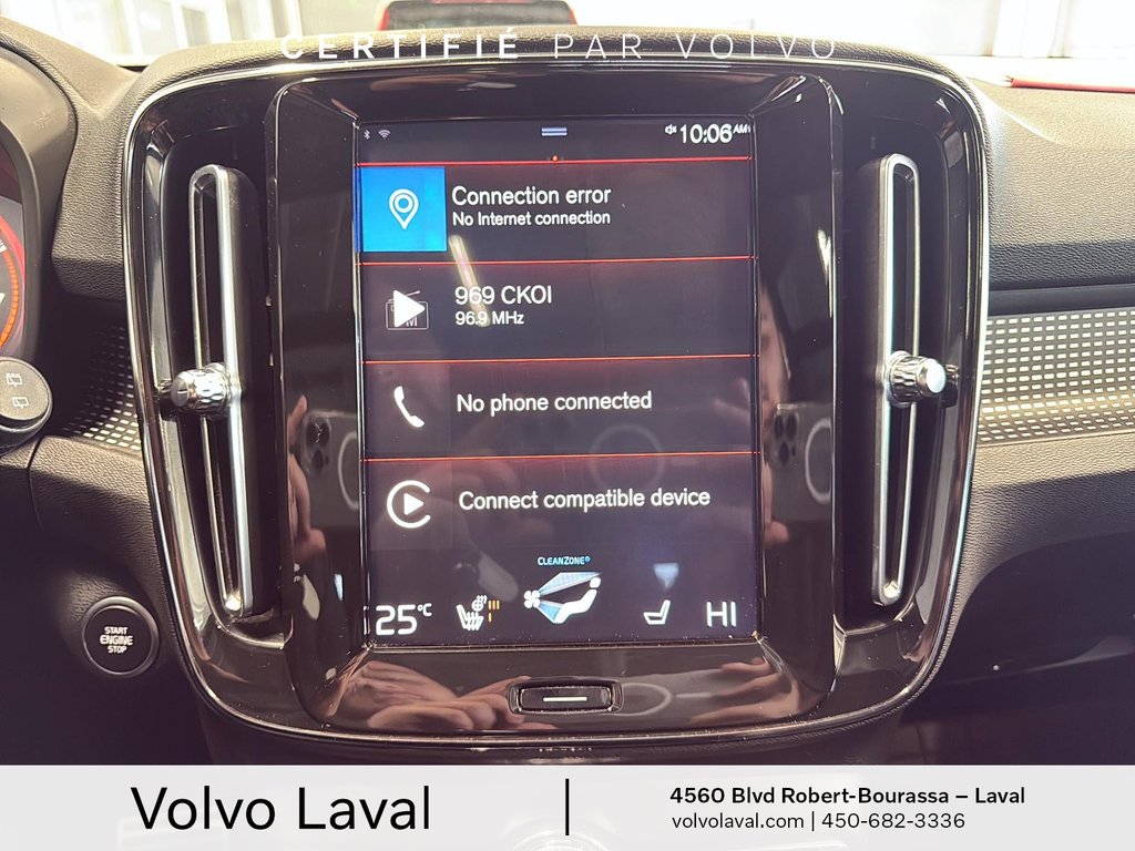 Volvo XC40 R-Design 2019 à Brossard, Québec - 16 - w1024h768px