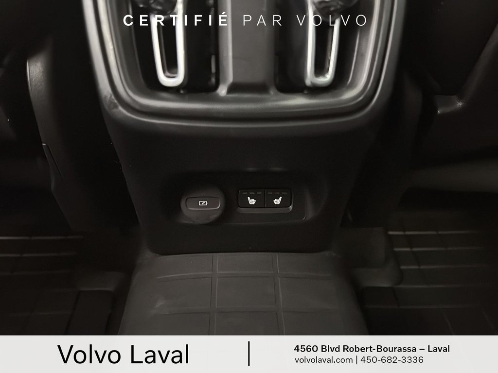 Volvo XC40 R-Design 2019 à Brossard, Québec - 10 - w1024h768px